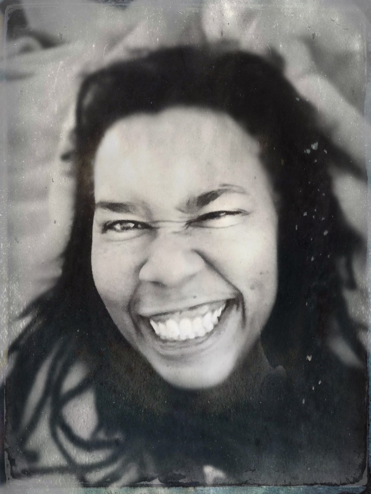 8D376CD6-5A83-4AAA-B775-100C7DD9AF1C